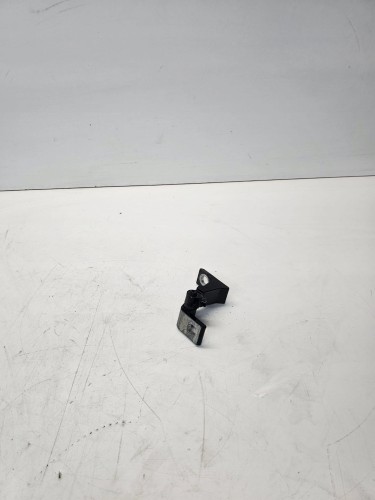 ZAWIAS DRZWI PRAWY AUDI A1 8X Q3 8U A3 8V 8X0831404E