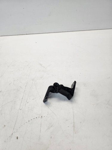 ZAWIAS DRZWI PRAWY AUDI A1 8X Q3 8U A3 8V 8X0831404E
