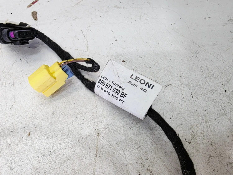 WIĄZKA INSTALACJA DRZWI PRAWY PRZÓD AUDI Q5 8R 8R0971030BF