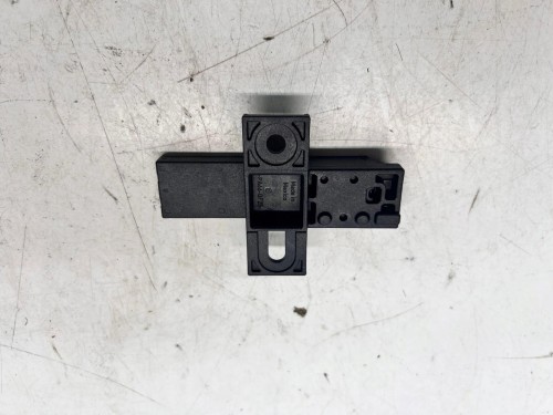 WZMACNIACZ ANTENY KESSY VW AUDI Q5 FY 80A907247