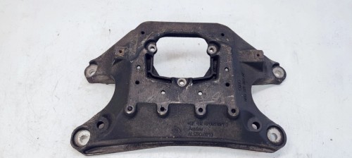 ŁAPA PODPORA SKRZYNI BIEGÓW AUDI A4 A5 8K0399263AF