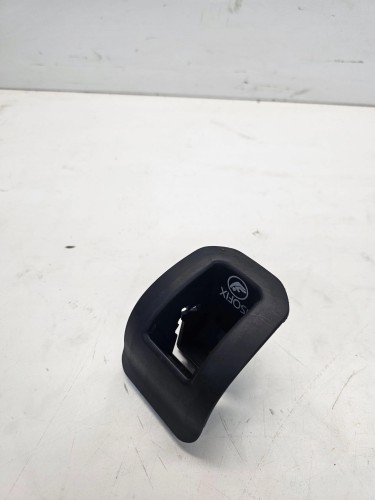 ZAŚLEPKA MOCOWANIA ISOFIX TYŁ AUDI Q3 8U 8U0887233B