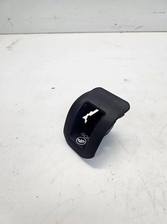 ZAŚLEPKA MOCOWANIA ISOFIX TYŁ AUDI Q3 8U 8U0887233B