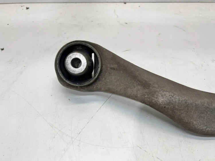 WAHACZ LEWY PRZÓD BMW F10 EN6092T6 36235