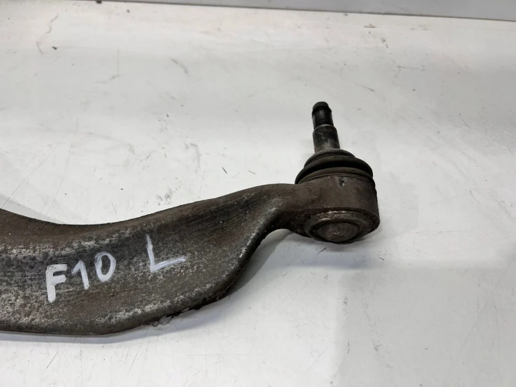 WAHACZ LEWY PRZÓD BMW F10 EN6092T6 36235