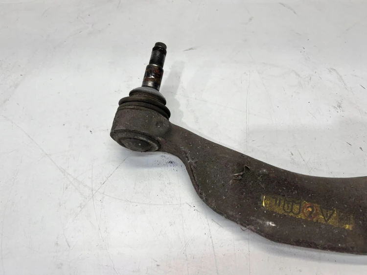 WAHACZ LEWY PRZÓD BMW F10 EN6092T6 36235