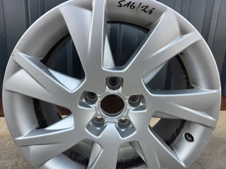 FELGA ALUMINIOWA AUDI VW SEAT SKODA 7.5J R17 ET28 8T0601025C S16/26 OK