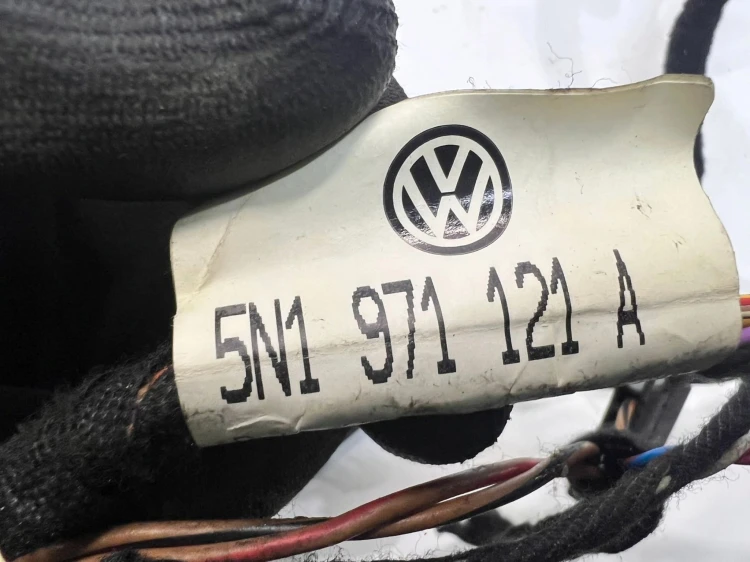 WIĄZKA DRZWI PRAWY PRZÓD VW TIGUAN 5N1971121A