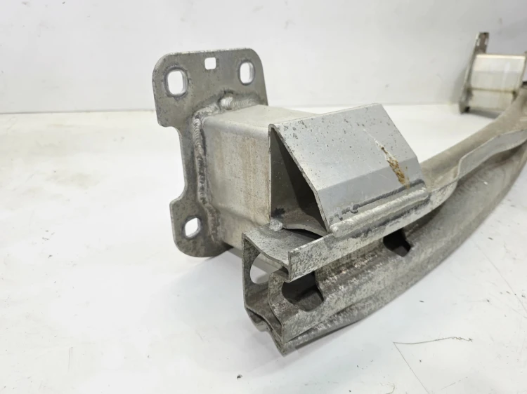 BELKA POD ZDERZAK TYŁ AUDI Q7 4M Q8 4M0807309