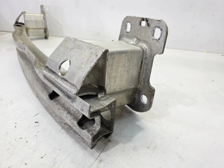 BELKA POD ZDERZAK TYŁ AUDI Q7 4M Q8 4M0807309