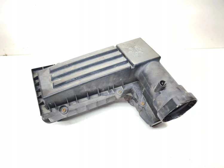 OBUDOWA FILTRA POWIETRZA AUDI A3 8P VOLKSWAGEN SEAT SKODA 3C0129601CD