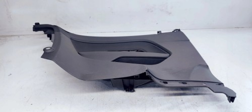 BOCZEK LEWY TYŁ AUDI A3 8V 8V3867035 MATERIAŁ *5*