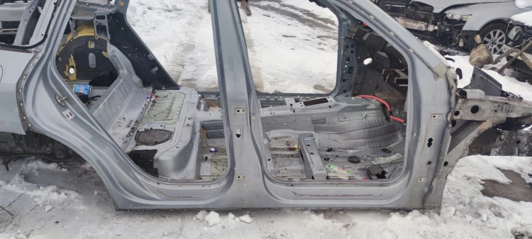 ĆWIARTKA PRÓG BOK PRAWA STRONA AUDI Q5 8R 2008-2016