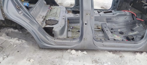 ĆWIARTKA PRÓG BOK PRAWA STRONA AUDI Q5 8R 2008-2016