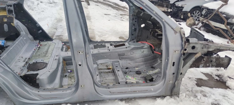 ĆWIARTKA PRÓG BOK PRAWA STRONA AUDI Q5 8R 2008-2016
