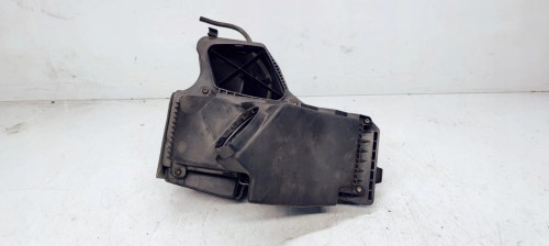 OBUDOWA FILTRA POWIETRZA AUDI A4 B8 A5 8K0133835AD
