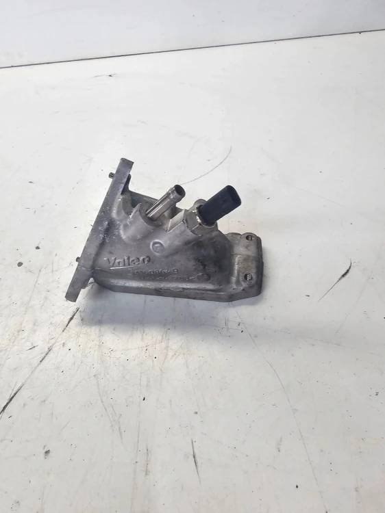 KRÓCIEC KOLEKTORA AUDI A4 B9 A5 8W A6 C7 04L128637B