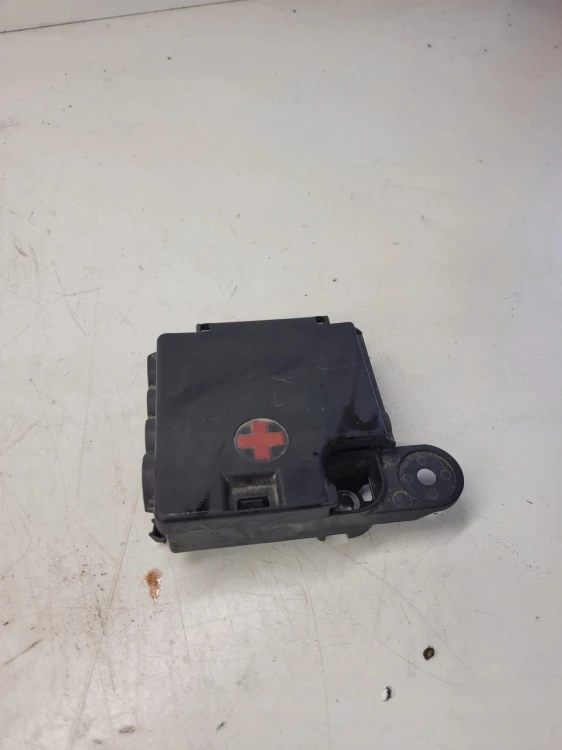 ROZDZIELACZ PRĄDU AUDI A4 B8 A5 8K0937517B