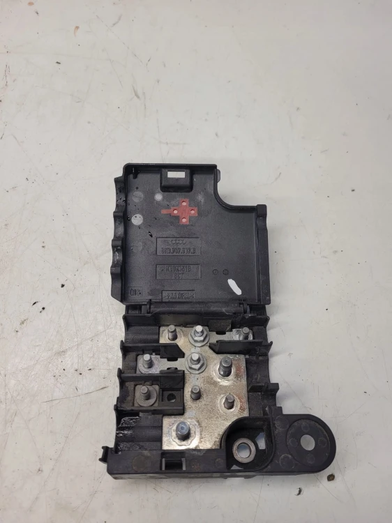 ROZDZIELACZ PRĄDU AUDI A4 B8 A5 8K0937517B