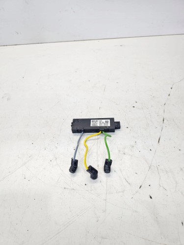 CZUJNIK RUCHU KABINY AUDI A1 8X LIFT Q3 8U 8X0951177