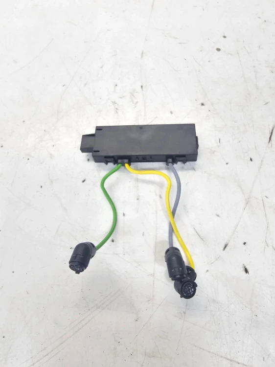 CZUJNIK RUCHU KABINY AUDI A1 8X LIFT Q3 8U 8X0951177