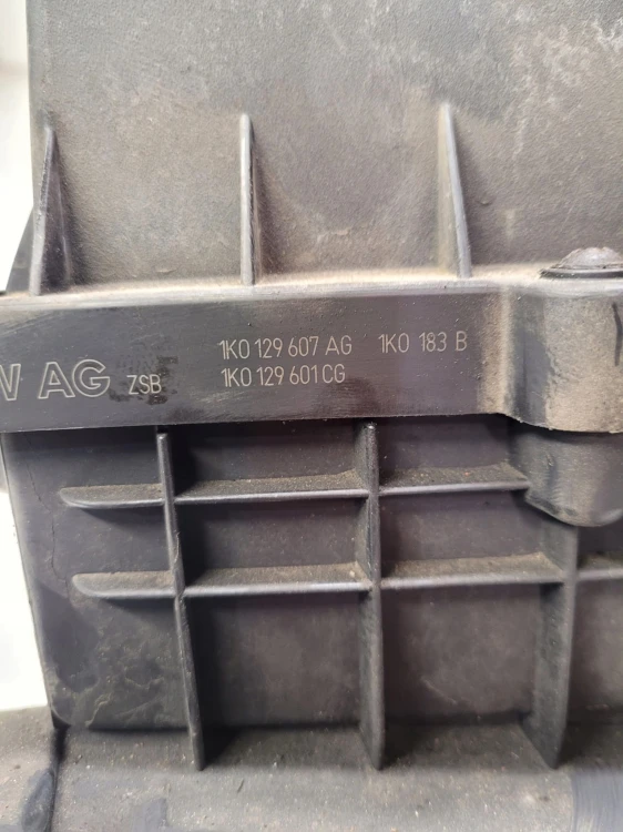 OBUDOWA FILTRA POWIETRZA AUDI A3 8P 1K0129607AG