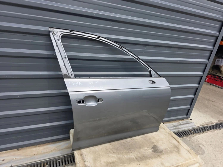 DRZWI PRAWY PRZÓD AUDI A4 B9 LX7R SEDAN/ AVANT/KOMBI 2016-2019 ORYGINAŁ *2