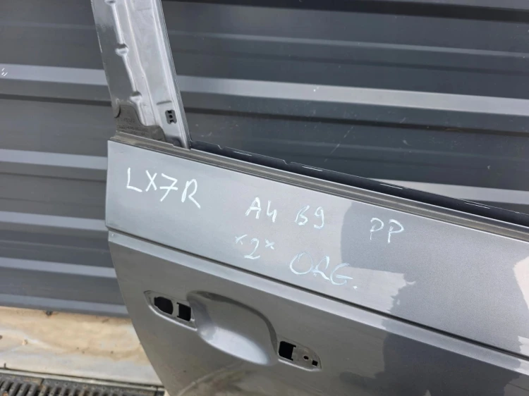 DRZWI PRAWY PRZÓD AUDI A4 B9 LX7R SEDAN/ AVANT/KOMBI 2016-2019 ORYGINAŁ *2