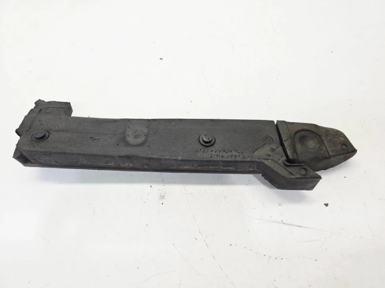WYGŁUSZENIE BŁOTNIKA PRAWE AUDI A3 8V 8V0823722E