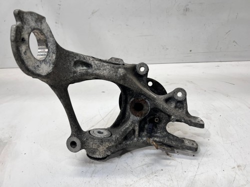 ZWROTNICA PIASTA PRAWY TYŁ AUDI A6 C7 4G0505436D