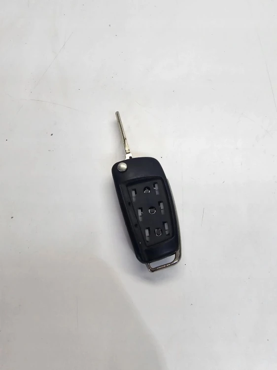 KLUCZYK PILOT SCYZORYK AUDI A3 8P 8P0837220D *2*