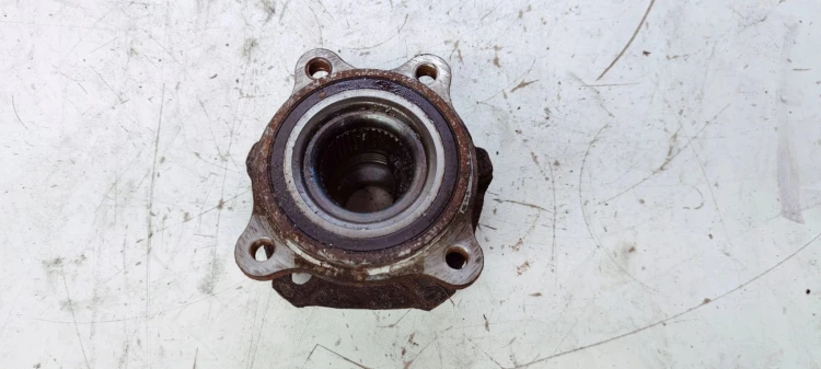 PIASTA ŁOŻYSKO PRZÓD AUDI A4 A5 A6 A7 8W0407613B