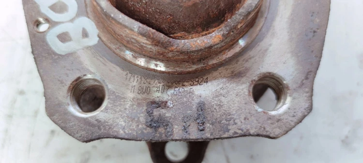 PIASTA ŁOŻYSKO PRZÓD AUDI A4 A5 A6 A7 8W0407613B