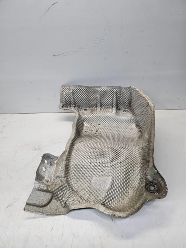 OSŁONA TERMICZNA WYDECHU AUDI A3 8V VW 5Q0825729