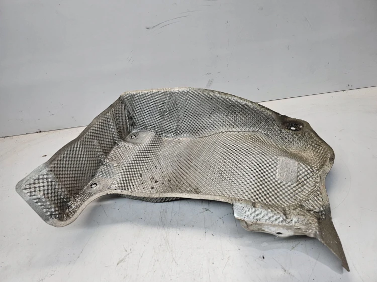 OSŁONA TERMICZNA WYDECHU AUDI A3 8V VW 5Q0825729