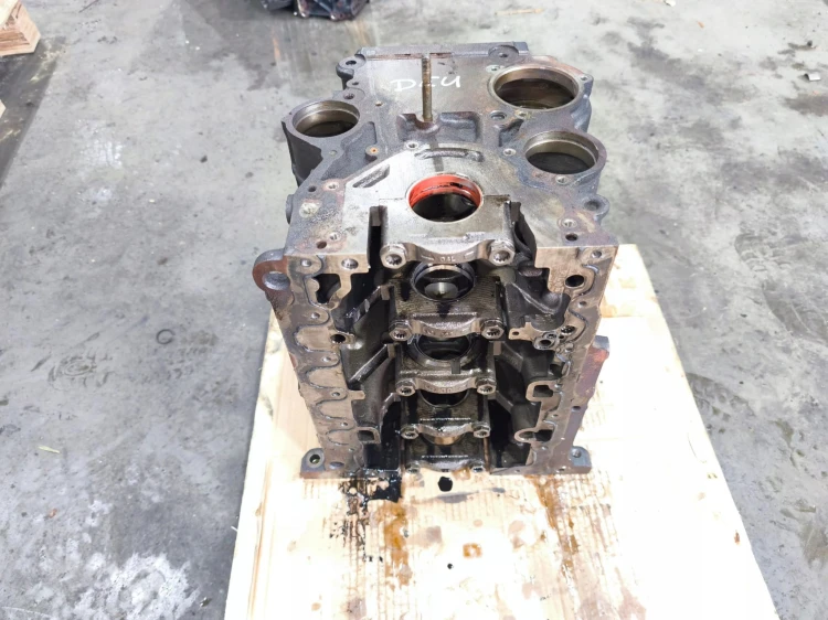 BLOK SILNIKA AUDI A4 B9 A5 8W 2.0 TDI DEU 03N023A