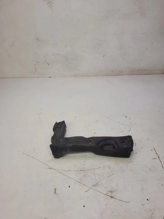 WYGŁUSZENIE BŁOTNIKA PIANKA AUDI A5 8T 8T0823721
