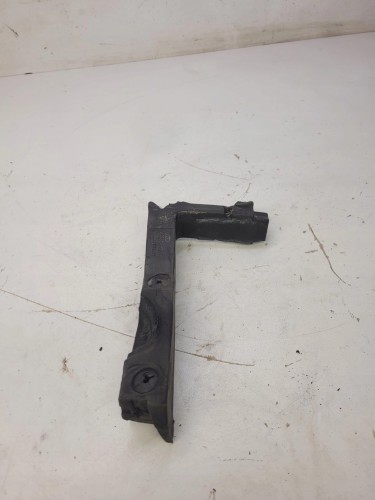 WYGŁUSZENIE BŁOTNIKA PIANKA AUDI A5 8T 8T0823721