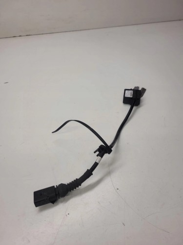 CZUJNIK PRZYSPIESZENIA AUDI Q7 TOUAREG 7L0907673E