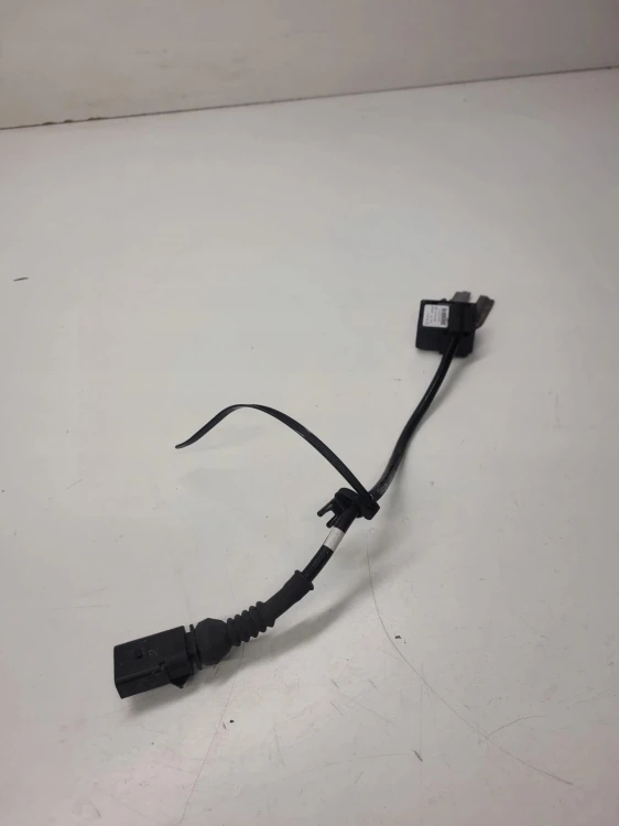 CZUJNIK PRZYSPIESZENIA AUDI Q7 TOUAREG 7L0907673E