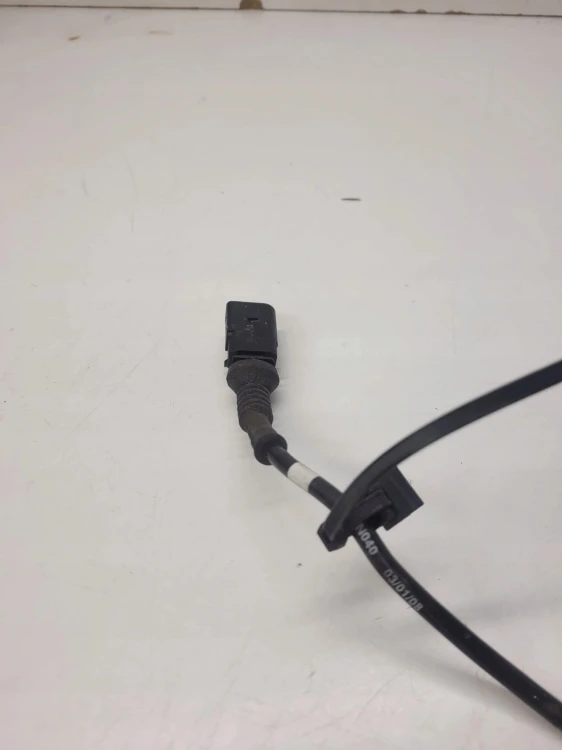 CZUJNIK PRZYSPIESZENIA AUDI Q7 TOUAREG 7L0907673E