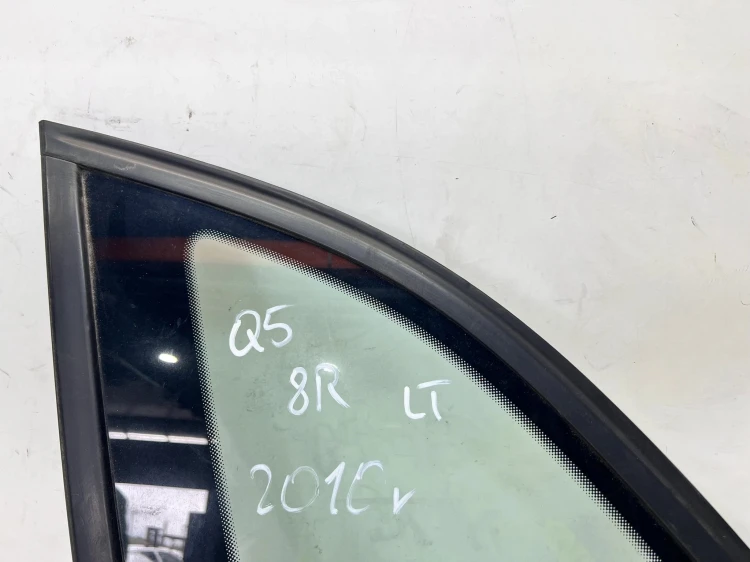 SZYBA KAROSERYJNA CHROM LEWY TYŁ AUDI Q5 8R 8R0845299 2010R