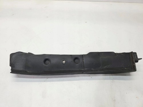 WYGŁUSZENIE BŁOTNIKA LEWE ELEMENT ZAMYKAJĄCY AUDI TT 8J 8J0821111A