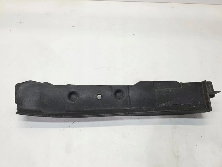WYGŁUSZENIE BŁOTNIKA LEWE ELEMENT ZAMYKAJĄCY AUDI TT 8J 8J0821111A