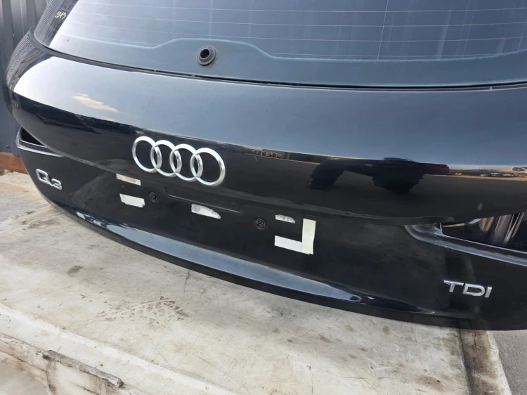 KLAPA TYLNA TYŁ AUDI Q3 8U LY9B 2011-2018 ORYGINAŁ *3* !!!