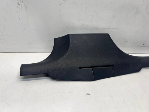 LISTWA OSŁONA NAKŁADKA PROGU LEWA AUDI A3 8V SEDAN 8V5853905A