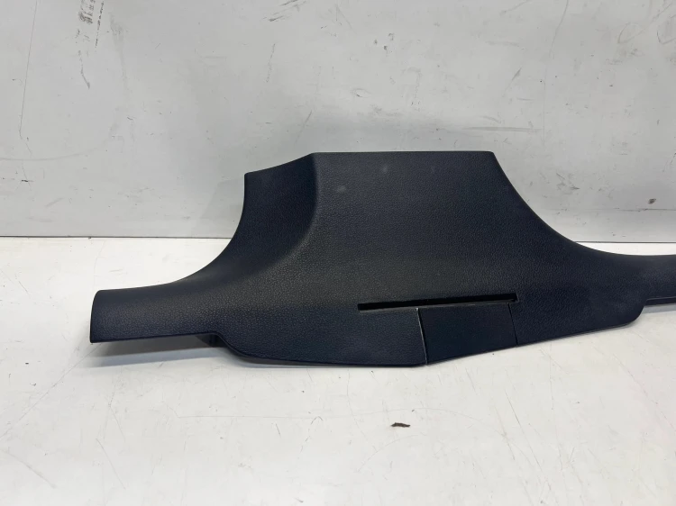 LISTWA OSŁONA NAKŁADKA PROGU LEWA AUDI A3 8V SEDAN 8V5853905A