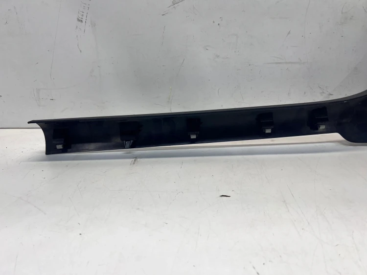 LISTWA OSŁONA NAKŁADKA PROGU LEWA AUDI A3 8V SEDAN 8V5853905A