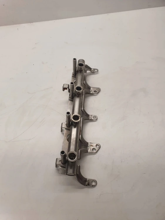 LISTWA WTRYSKOWA AUDI 1,8 2,0 TFSI 06J133317G