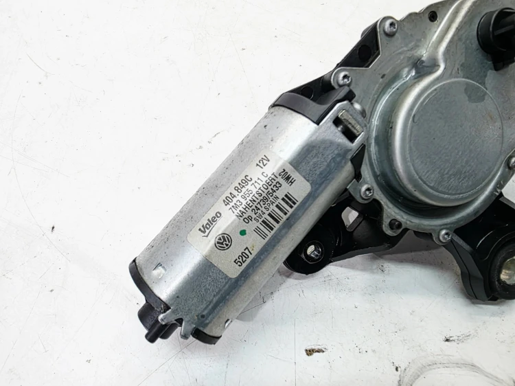 SILNICZEK WYCIERACZKI TYŁ VOLKSWAGEN SHARAN II 7M3955711C